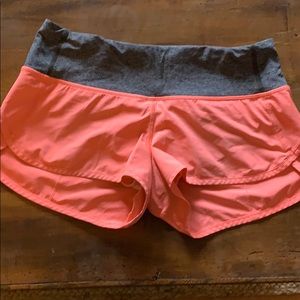 Lululemon Speed Up size 6